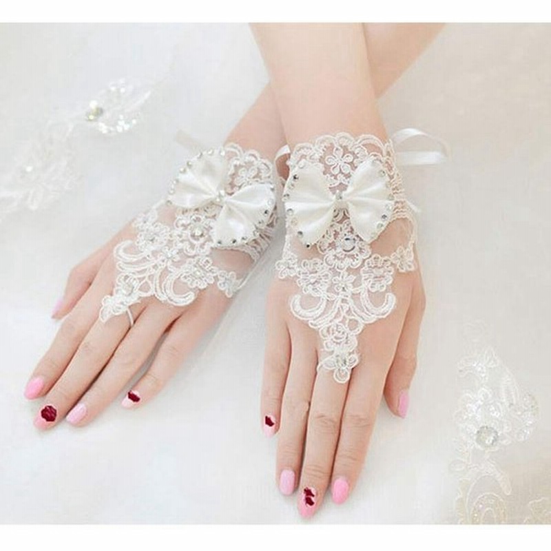 ウェディンググローブ レースグローブ レディース 花嫁手袋 ショートグローブ アクセサリー オフホワイト メイド ウエディング用品 結婚式 通販 Lineポイント最大0 5 Get Lineショッピング