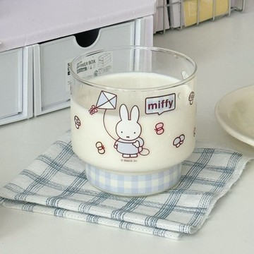 台灣出貨🔥miffy 米菲兔玻璃杯 米菲兔玻璃杯 耐高溫水杯 用果汁牛奶杯 可愛情侶水杯 送朋友禮物杯  運動水壺 大