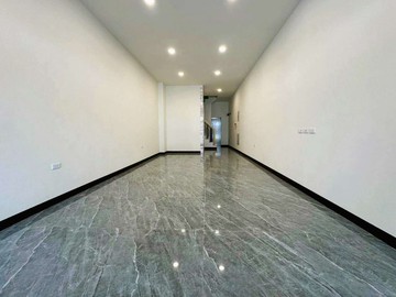 面全聯鼎力路上翻新電梯旺市金鑽店面透天｜高雄市三民區鼎力路