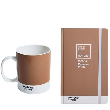 辦公桌好物【PANTONE】 杯中暖意，紙上靈感  摩卡慕斯限定色 (馬克杯 × 靈感手札) {{外島不配送}}