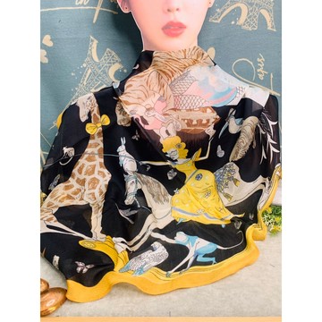 (時尚單品菱形巾)🦒黃框黑底動物風菱形巾🐴