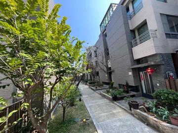 ✨荐茂✨專任✨中科。東大行館。雙車社區型庭院美墅｜台中市沙鹿區清泉路