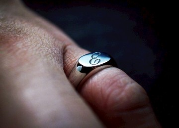 英式字母925純銀戒指(單只)(情侶對戒尾戒/圖章戒/英文字母戒)