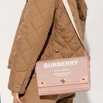 BURBERRY 巴寶莉  Horseferry 雙色調帆布拼接皮革 Note 翻蓋式斜背包 -淡粉色