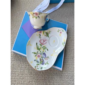 歐式下午茶杯碟W家瑋致活繡麗甜梅女主人骨瓷咖啡杯碟結婚禮盒裝