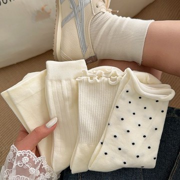 臺灣/✨襪子秋季純色風短襪百搭學院可愛女襪韓版透氣吸汗短筒刺繡棉質襪子女