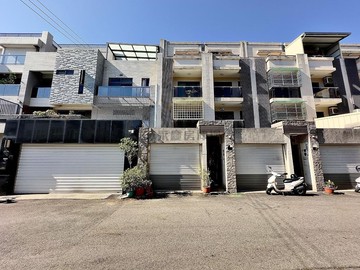 樹孝商圈15年輕屋齡前院車庫別墅 交通便利｜台中市太平區樹孝路