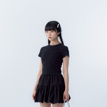 QUEENSHOP_S 女裝 短袖 滿版蝴蝶結印圖圓領合身上衣 三色售 S/M 現+預 【01099477】