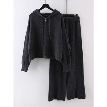 2023年早春新款套裝休閑時尚活潑減齡黑色針織上衣闊腿褲兩件套女