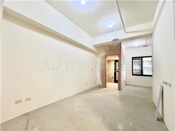 昕上城高樓２＋１房車｜新北市林口區民富街