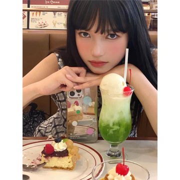 原創適用于蘋果16promax手機殼簡約防摔鏡面iphone16/15/14可愛韓系少女補妝小紅書達人推薦同款高級感保護套