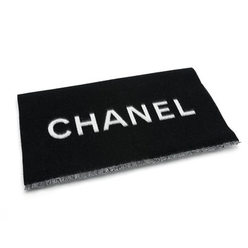 CHANEL 品牌繡字雙面色圍巾