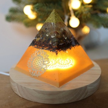 【客製化禮物】太陽花金沙鋪地-金運奧剛超大型金字塔小夜燈