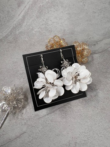 = 雪序 Snow Prelude = 白色雪花花球垂墜手作耳環