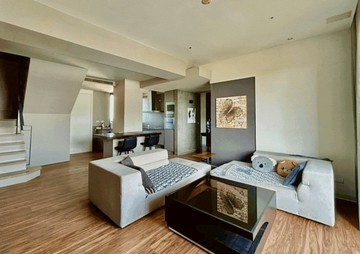 【獨家】前金愛河｜環景樓中樓｜四房連號雙平車￥｜高雄市前金區市中一路