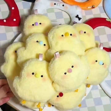 台灣現貨🔥 吱吱叫小雞掛件 玩偶掛件 毛絨掛飾 小動物公仔 超萌小雞仔 鑰匙扣 吊飾 書包掛件 包包吊飾 情侶閨蜜掛飾