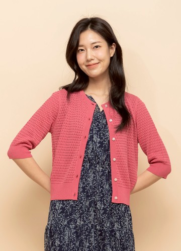 春涼微甜鏤空紋針織罩衫