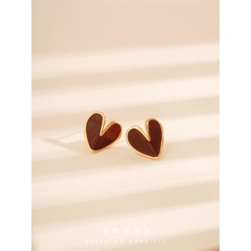 A愛心丟了一只耳環森系高級新年紅色耳環設計感耳夾小眾耳釘耳飾