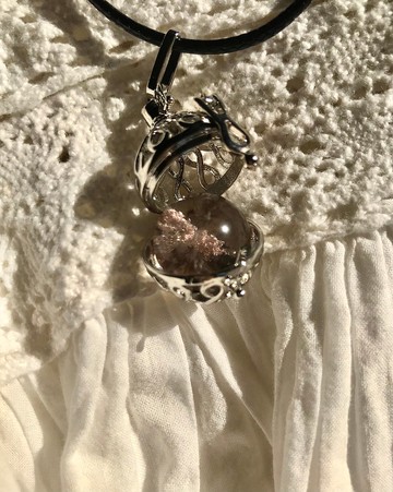 巴西粉紅幽靈球 蟲形花 冰亮 星光 水晶 項鍊 吊墜 擺設 phantom