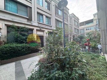 專任 中國醫朝南高質感雙車花園別墅稀有釋出｜台中市北區英才路