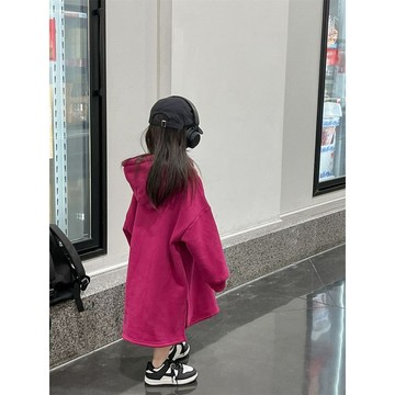🌸RY🌸 女童秋冬洋裝 女童秋冬裙子 女童保暖連衣裙 韓版女童冬裝字母連帽衛衣裙洋氣兒童火龍果色長袖一體絨連衣裙潮