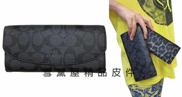 限時 滿3千賺10%點數↘ | ~雪黛屋~COACH 長皮夾國際正版保證進口防水防刮皮革二折暗釦主袋子母夾型設計不折鈔F52176