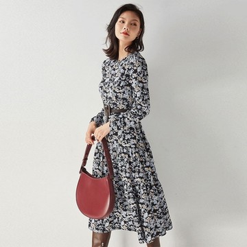 [巴黎精品] 連身裙七分袖洋裝-氣質碎花圓領休閒女裙子v1bn28