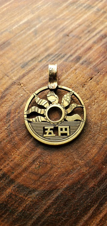 硬幣改造飾物 (太陽下結緣)