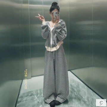 【xl-8xl大尺碼】👩秋季套裝 百搭套裝 韓版套裝 大碼套裝胖妹妹超大碼300斤秋季條紋慵懶時尚外套套裝寬鬆休閒衛衣