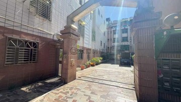 楠梓區/德民市場商圈/社區型透天/大樓價買透天｜高雄市楠梓區南昌街