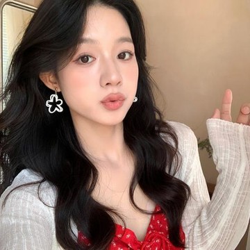 趙露思同款白色花朵耳釘女海邊度假風甜美氣質耳環設計感夸張耳飾