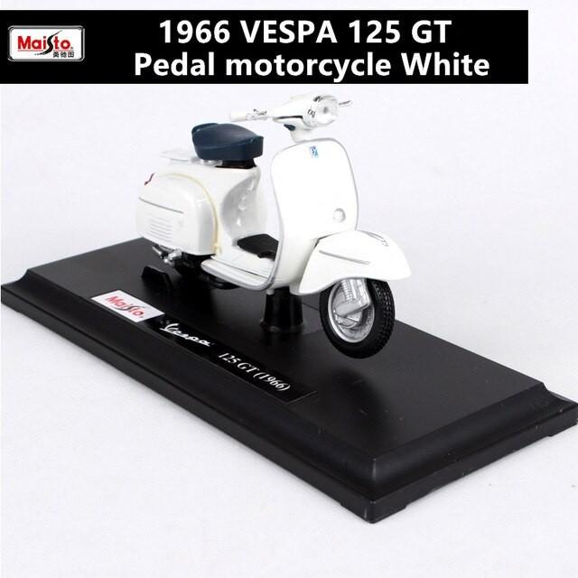 1:18 Piaggioスクーター 1966 Vespa 125 GT ローマの休日 バイク 1:18 Piaggioスクーター 1966 Vespa 125 GT ローマの休日 バイク