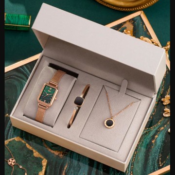 英國小眾手表女夏季簡約氣質復古方形女士手表輕奢ins風 99購物節