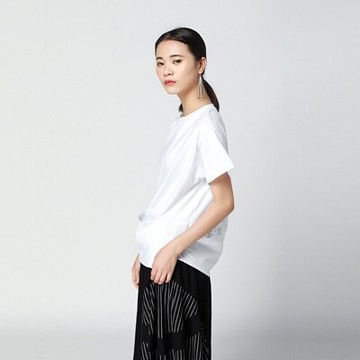 現貨+預購 短袖上衣純色T恤-簡約休閒百搭不規則女上裝2色73th15【獨家進口】【米蘭精品】