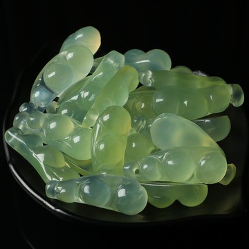 每日限量20件 天然冰潤岫玉吊墜女男款 雕刻福豆 僅50件