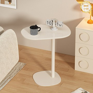 【可移動巖板】邊幾 小茶几 沙發邊桌 床頭櫃 陽臺茶桌 置物架 客廳臥室傢俱 極簡設計 輕奢巖板檯面 帶滾輪方便移動