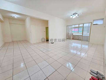 老吳｜家樂福民視高樓好景觀3+1房車華廈｜新北市林口區四維路