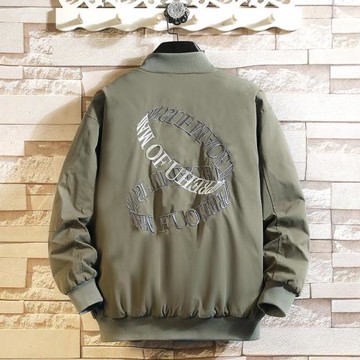 美式復古軍綠色外套男高級感痞帥刺繡棒球服加肥加大碼飛行員夾克