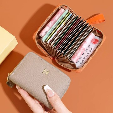 𝑳𝒖𝒄𝒌𝒚 𝒑𝒂𝒄𝒌✨卡包女士零錢包駕駛證精緻複古防消磁二閤一體錢包