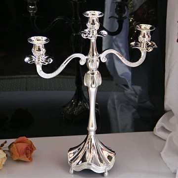現代燭臺歐式金屬鐵藝3頭蠟燭臺 婚慶燭臺擺件 銀色外貿三頭燭臺