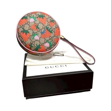 Gucci 限量 GG Supreme草莓圓餅腕帶包【促銷品】
