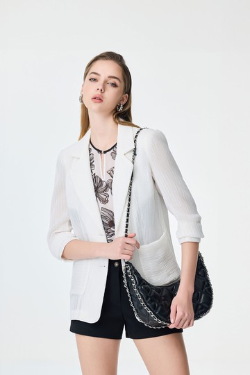 奶白色彈性坑條西裝外套