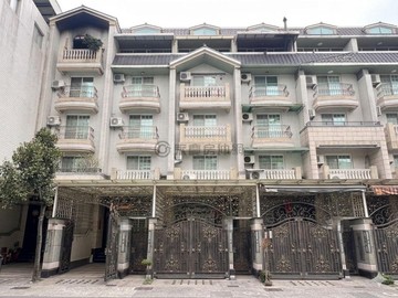 三民大昌商圈丨正路典藏 大地坪車庫透天｜高雄市三民區皓東路