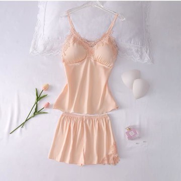 2024年新款夏季女鏤空蕾絲吊帶睡衣超薄款冰絲性感帶胸墊短褲套裝