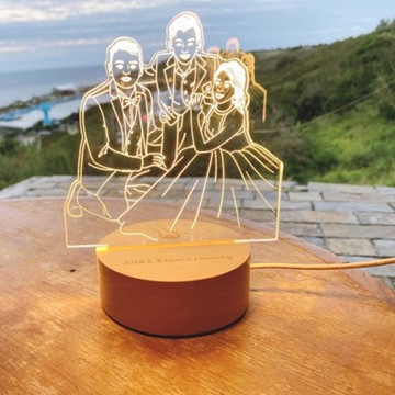 家人就是幸福【寫實線條】 原木Led夜燈藍芽喇叭   客製化夜燈