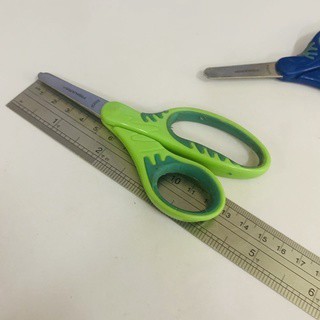 [沐沐屋]芬蘭Fiskars 5吋 圓頭學生剪刀 安全剪刀 兒童剪刀