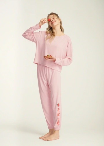 成套_Hello Kitty系列．圓領長版長袖睡衣(熊熊粉-蘋果 & Kitty)