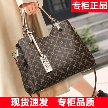 品牌時尚真皮包包女包斜挎包2026新款大容量手提包大氣中年媽媽包