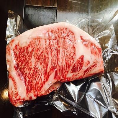 サーロイン メス牛 ブロック 1kg 焼肉 お肉 精肉 国産 牛肉 黒毛和牛 A4 ランク 1キロ 高級 ギフト 2023  お取り寄せグルメ