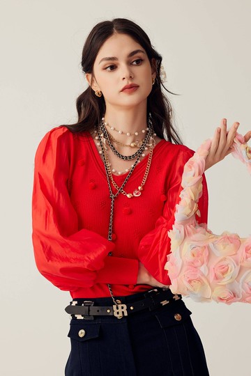 光輝紅球粒針織上衣